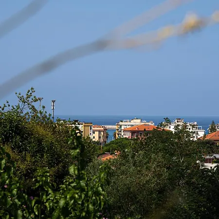 070 - Olanda Con Veranda Vista Mare A 5 Minuti Con Piscina Condominiale Sestri Levante