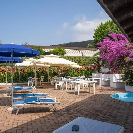 070 - Olanda Con Veranda Vista Mare A 5 Minuti Con Piscina Condominiale דירה