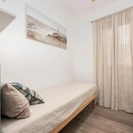 070 - Olanda Con Veranda Vista Mare A 5 Minuti Con Piscina Condominiale