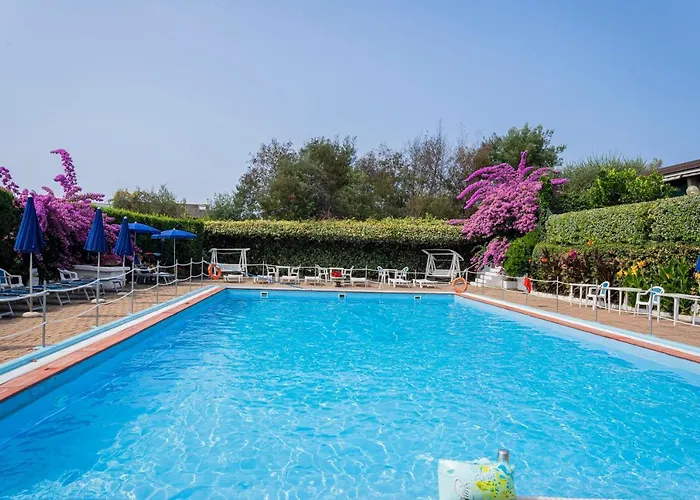 070 - Olanda Con Veranda Vista Mare A 5 Minuti Con Piscina Condominiale *