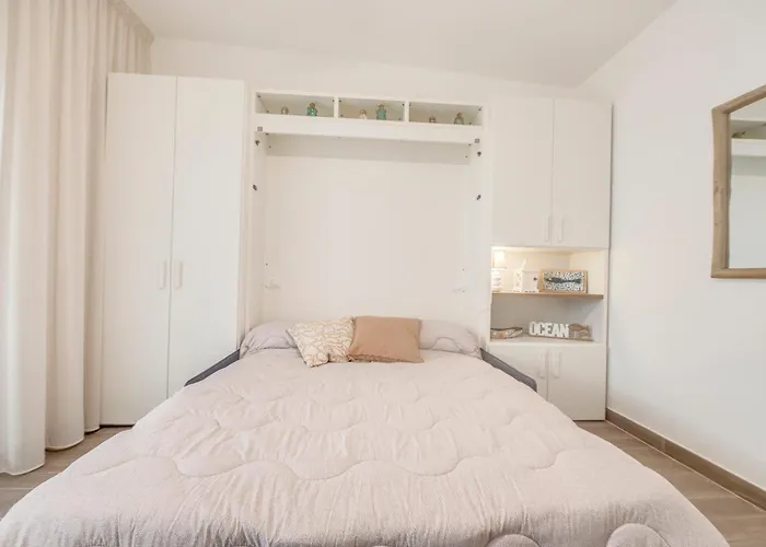 070 - Olanda Con Veranda Vista Mare A 5 Minuti Con Piscina Condominiale Lägenhet