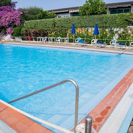 070 - Olanda Con Veranda Vista Mare A 5 Minuti Con Piscina Condominiale *