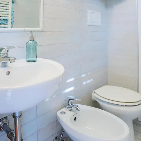 דירה 070 - Olanda Con Veranda Vista Mare A 5 Minuti Con Piscina Condominiale ססטרי לבאנטה